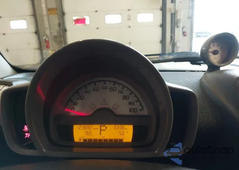 2008 Smart Fortwo Passion/Pure из США, поврежденный, VIN WMEEJ31X58K202933